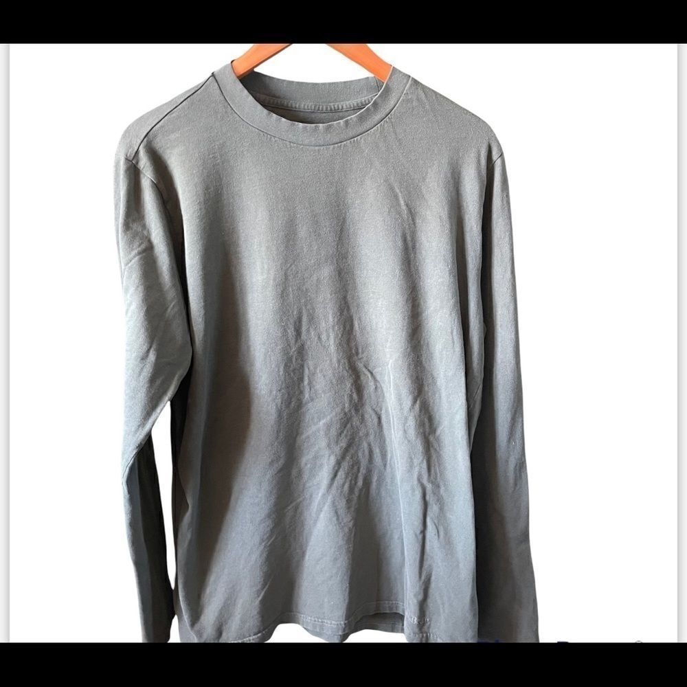 L.L. Bean Men’s large long sleeve olive green